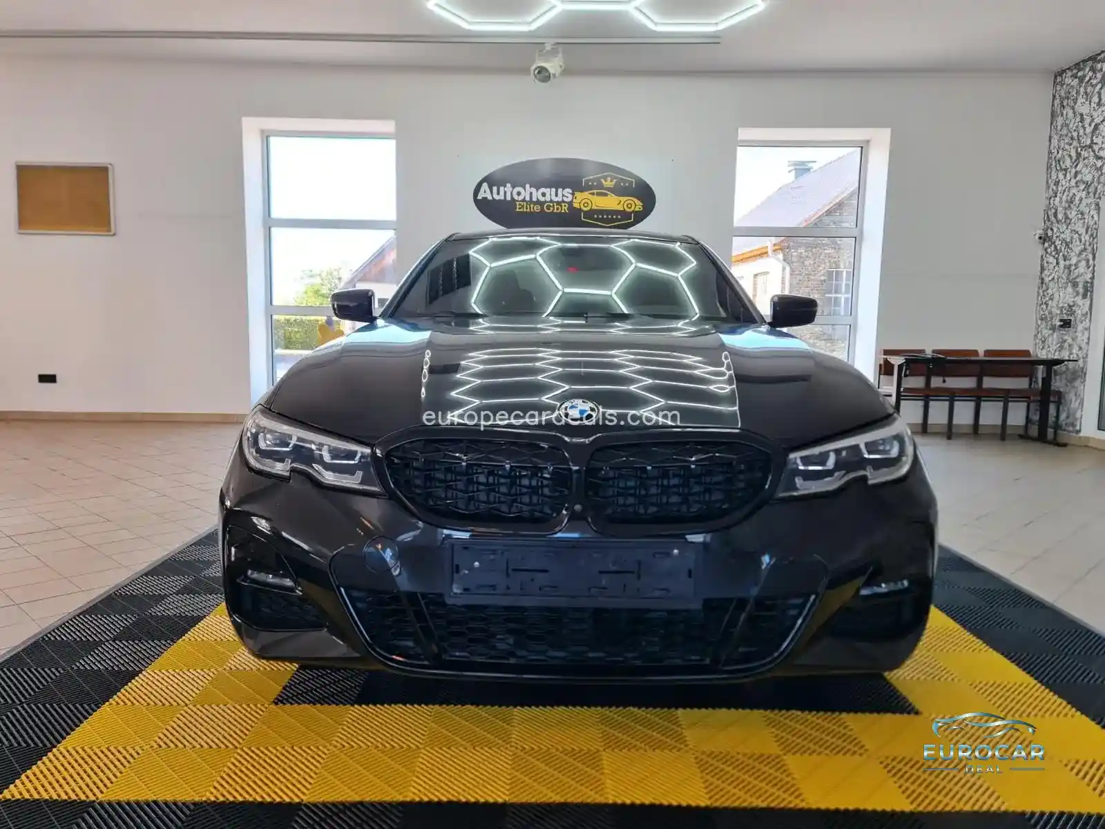 BMW 330