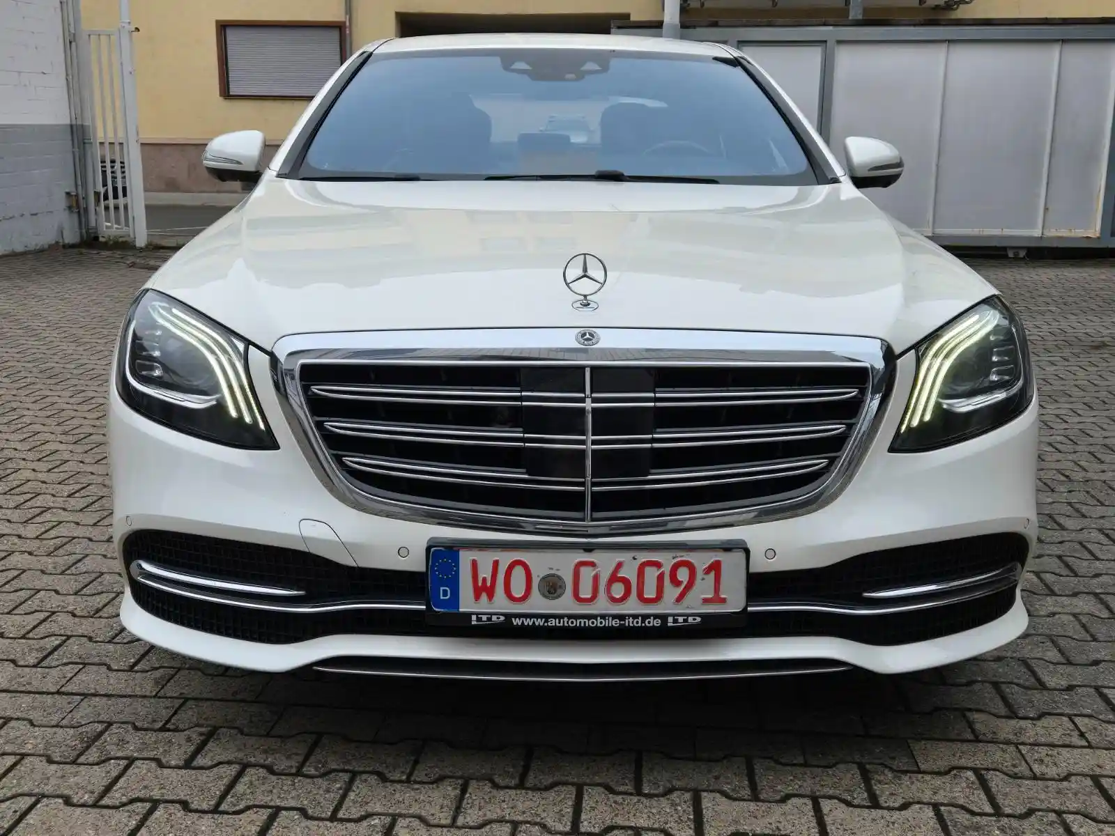 Mercedes-Benz S 500