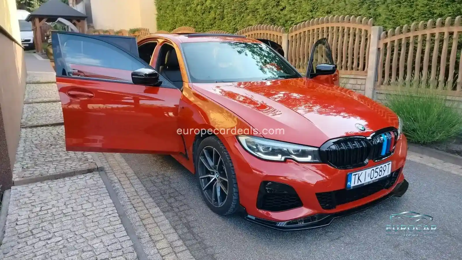 BMW 330