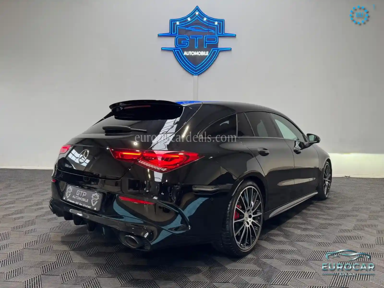 Mercedes-Benz CLA 35 AMG Shooting Brake