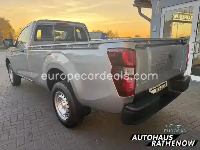 Single Cab 4WD L MY2025*Spurhalteass.*Verk