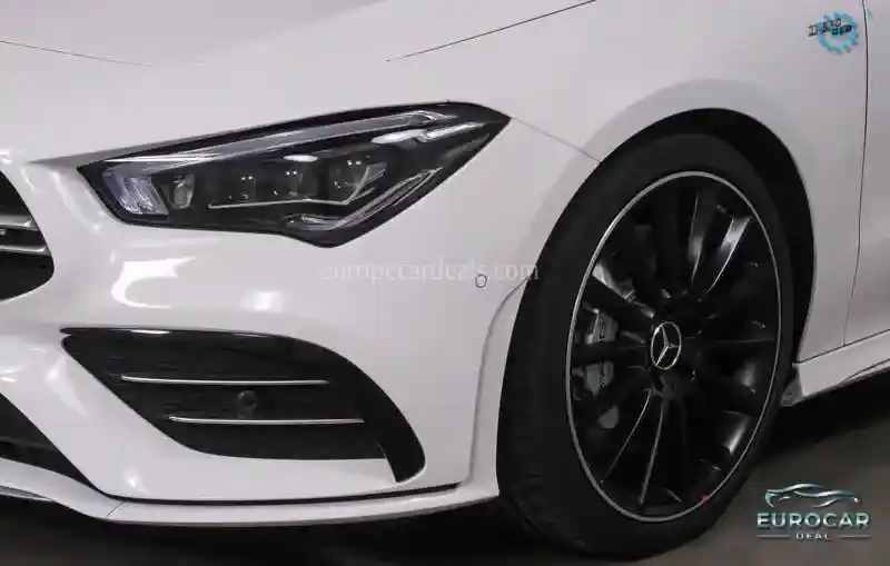 Mercedes-Benz CLA 35 AMG Shooting Brake