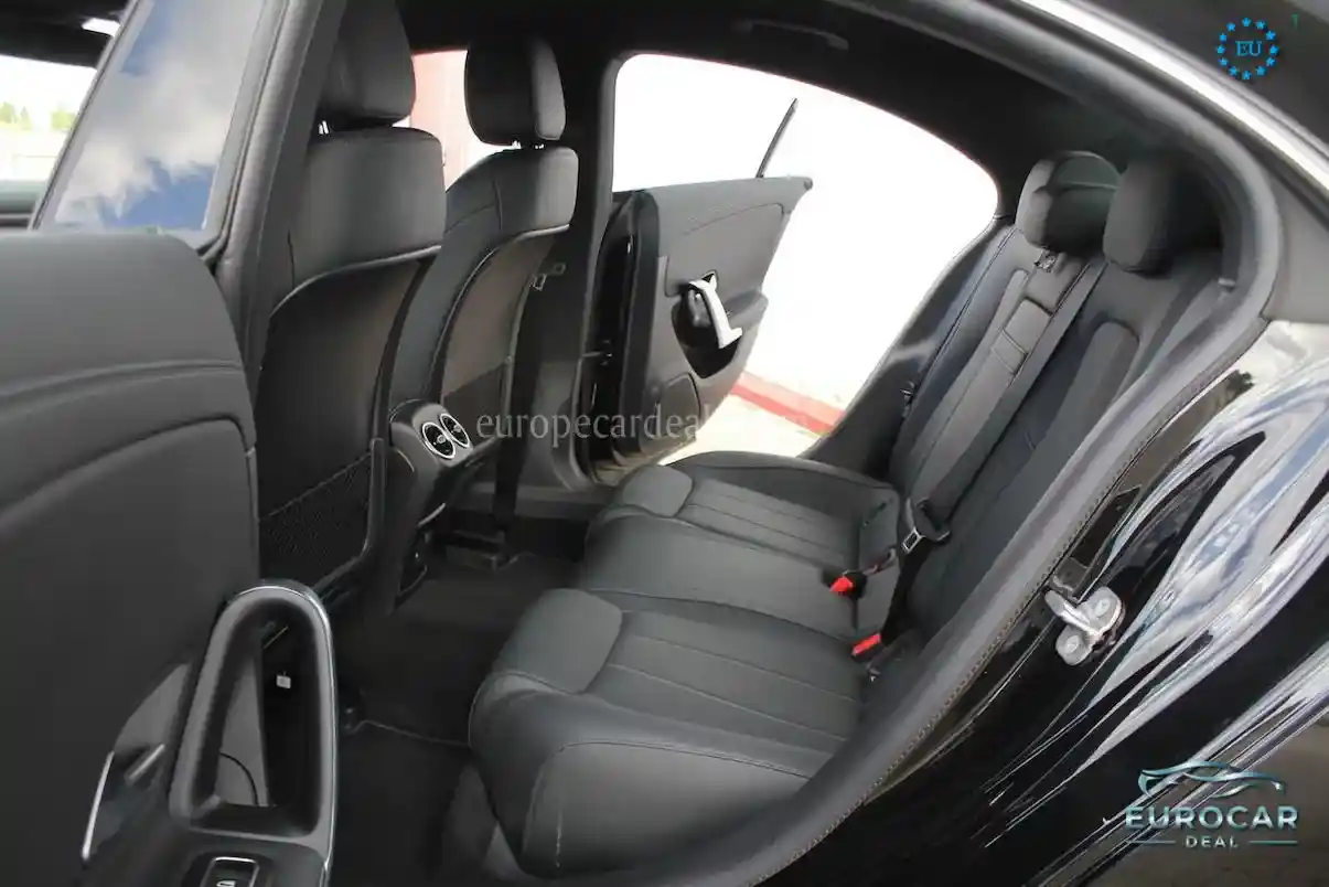 Mercedes-Benz CLA 180
