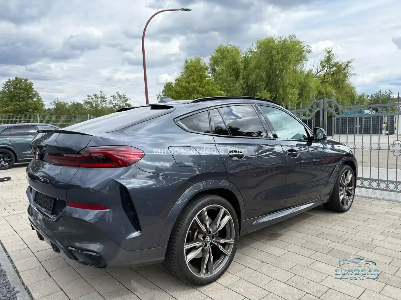 BMW X6 M50