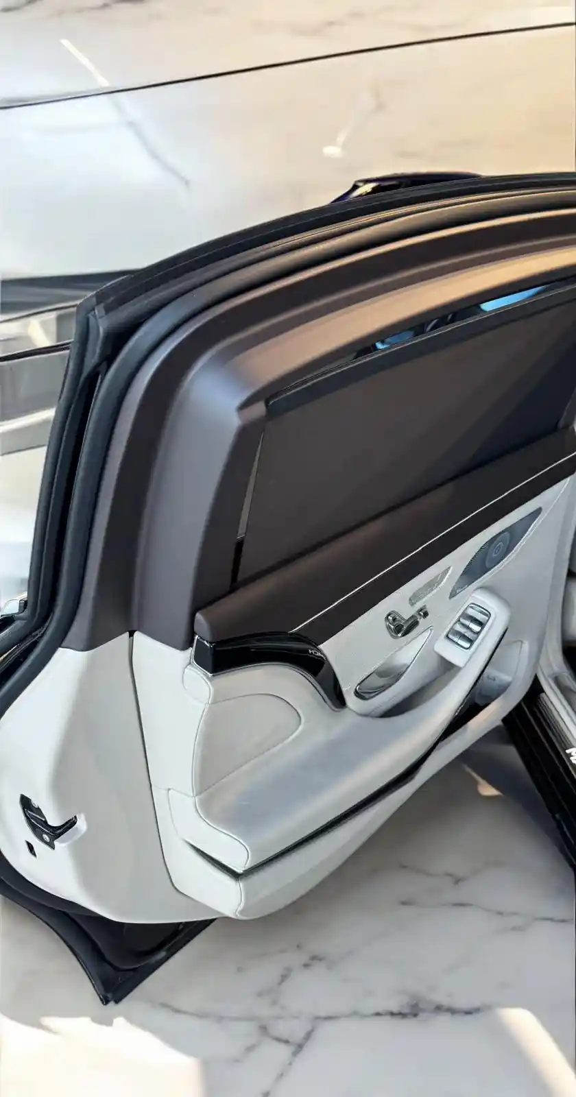 Mercedes-Benz S 600