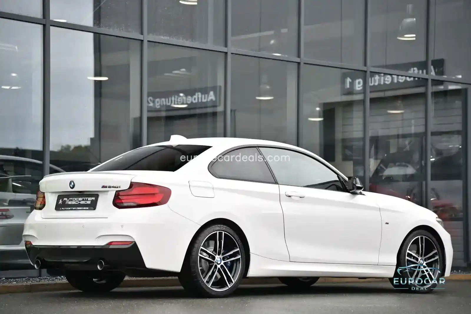 BMW M240i