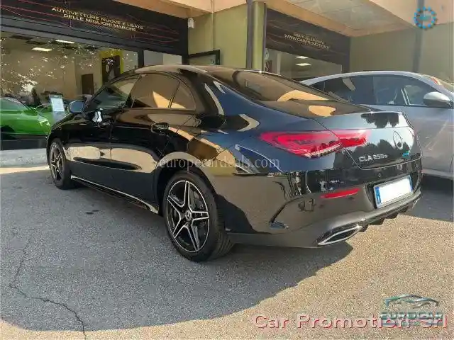 Mercedes-Benz CLA 250