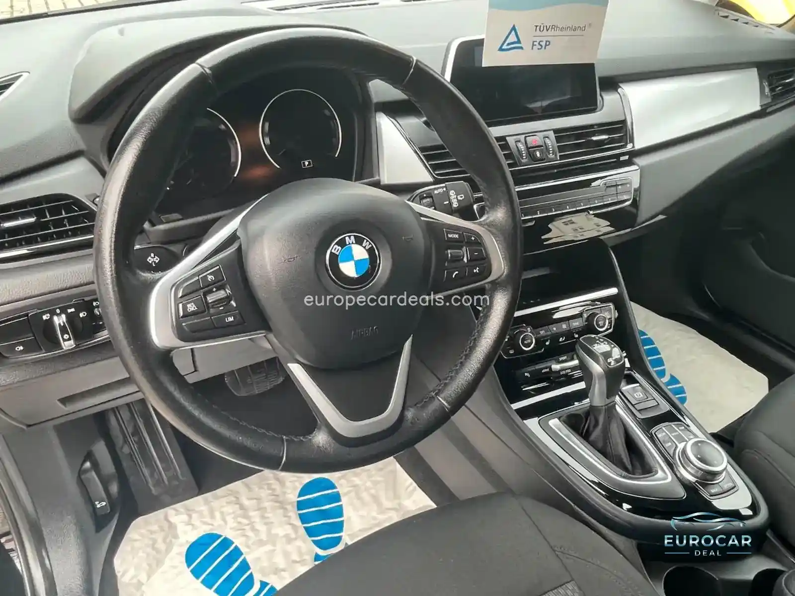 BMW 225