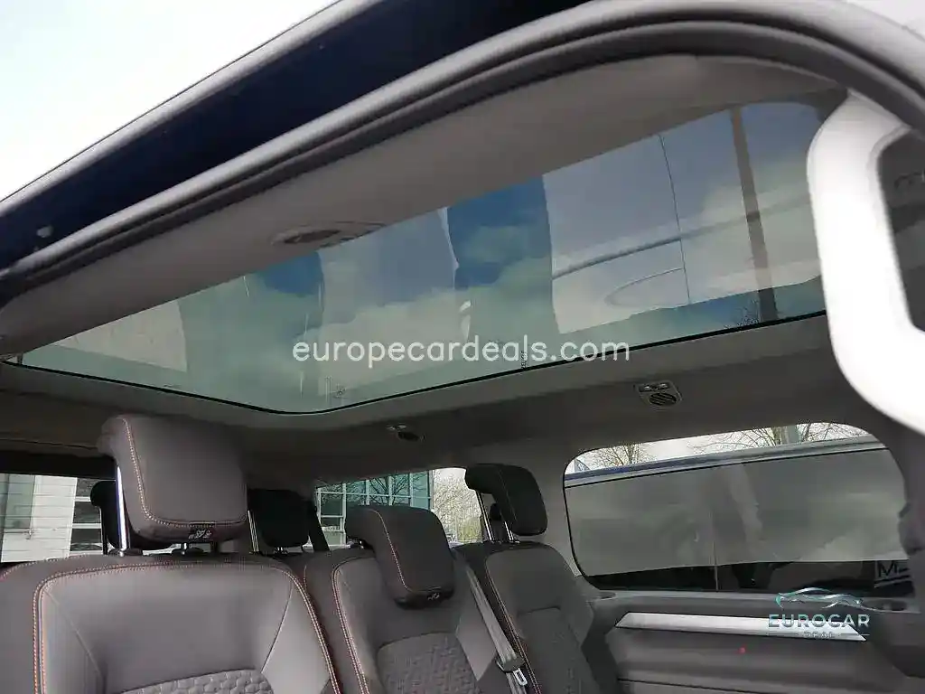 Volkswagen T7 Caravelle