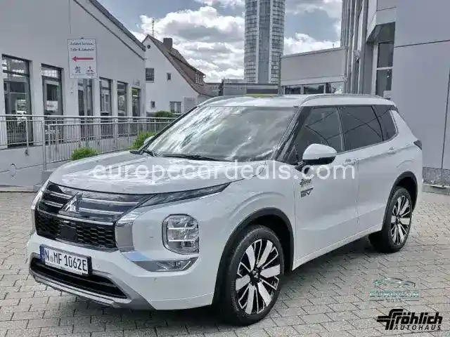 Mitsubishi Plug-in Hybrid Outlander