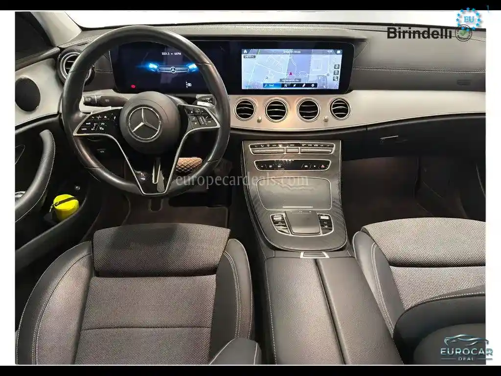 Mercedes-Benz E 220