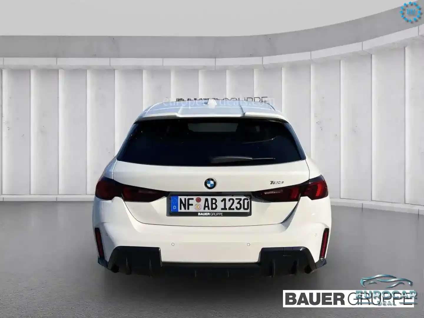 BMW 123