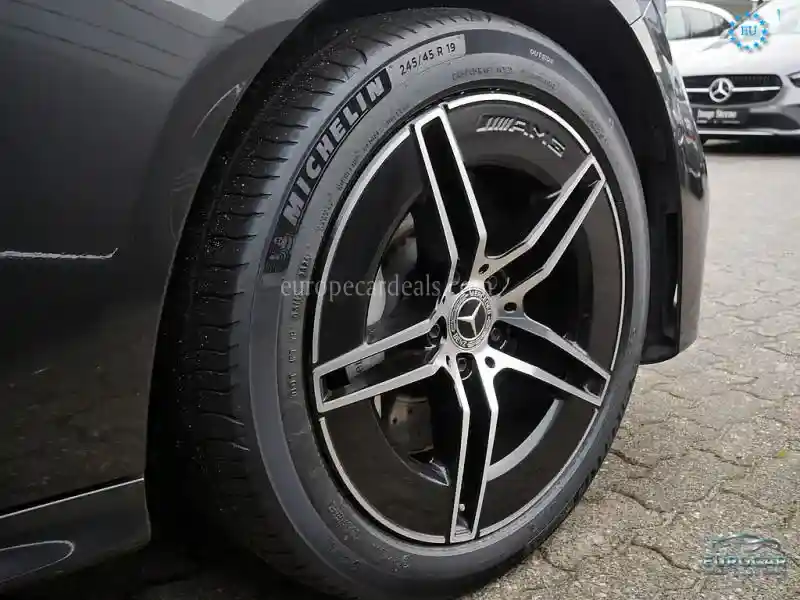 Mercedes-Benz E 300