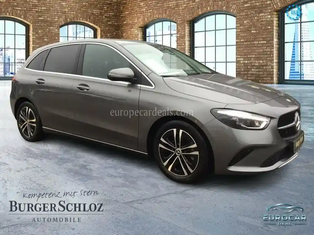 Mercedes-Benz B 180