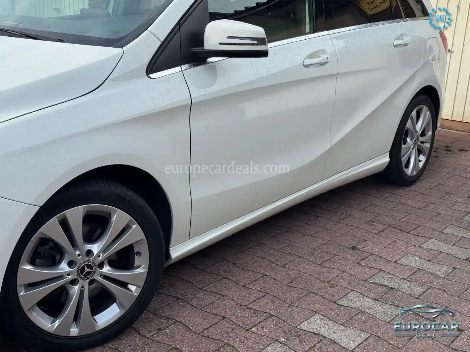 Mercedes-Benz B 200
