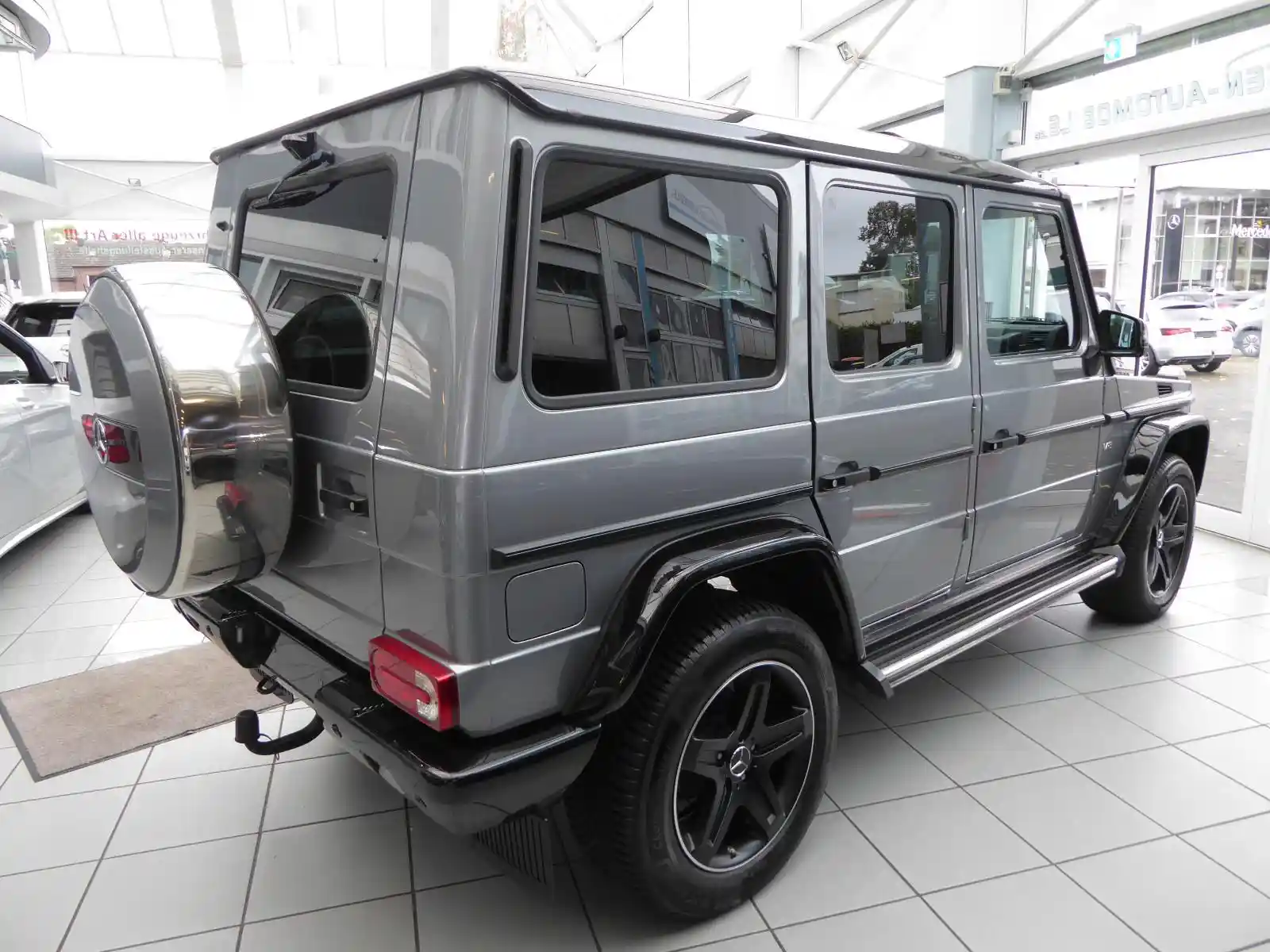 Mercedes-Benz G 500