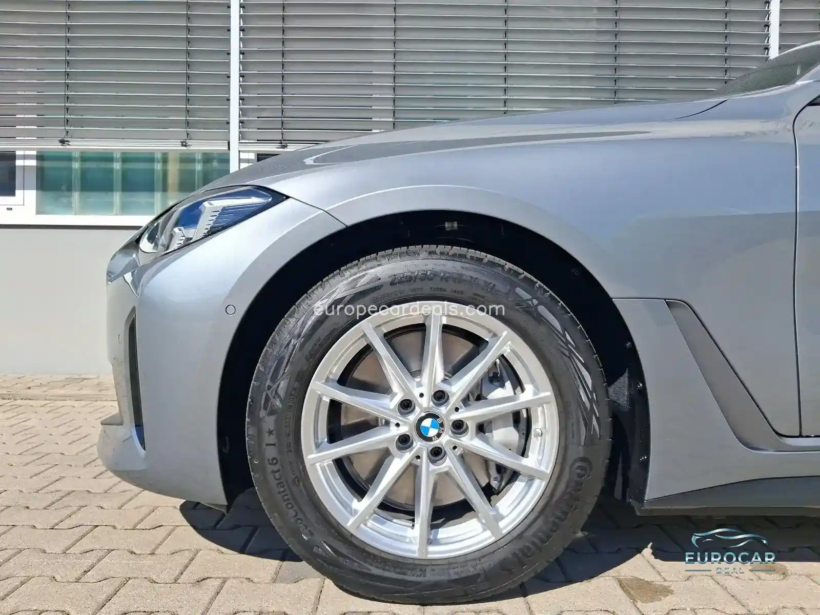 BMW i4