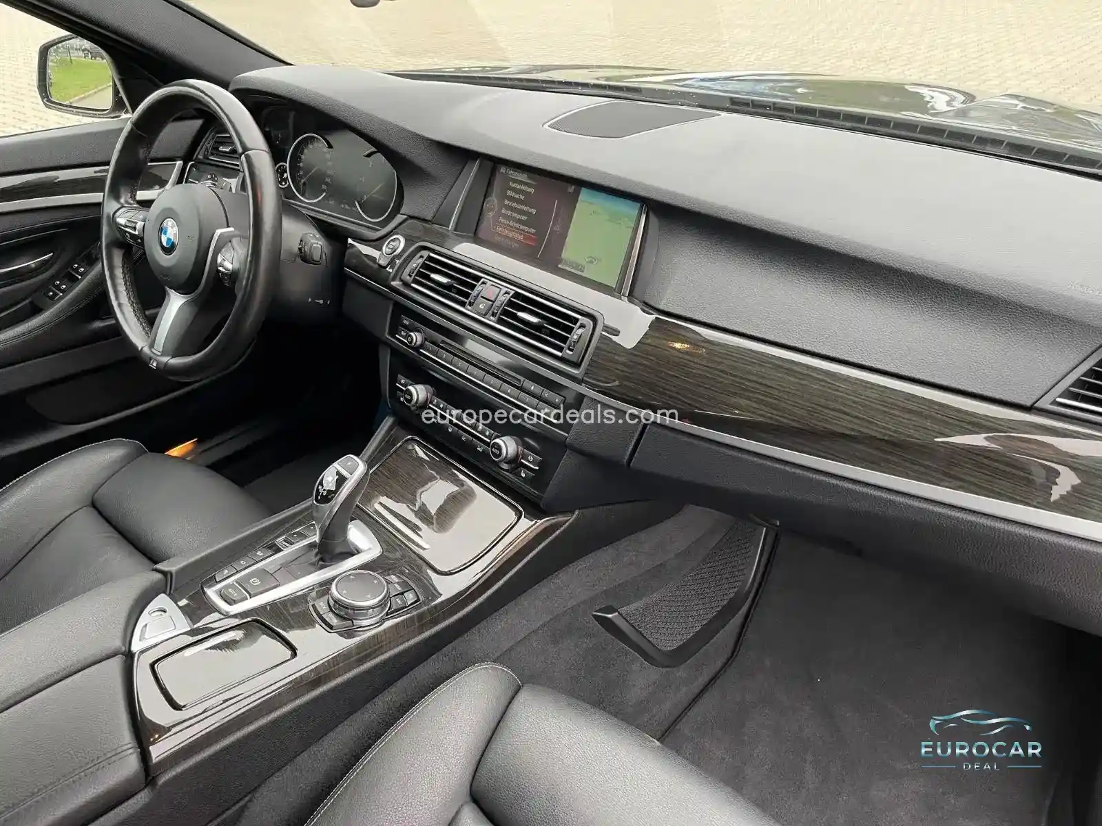 BMW M550