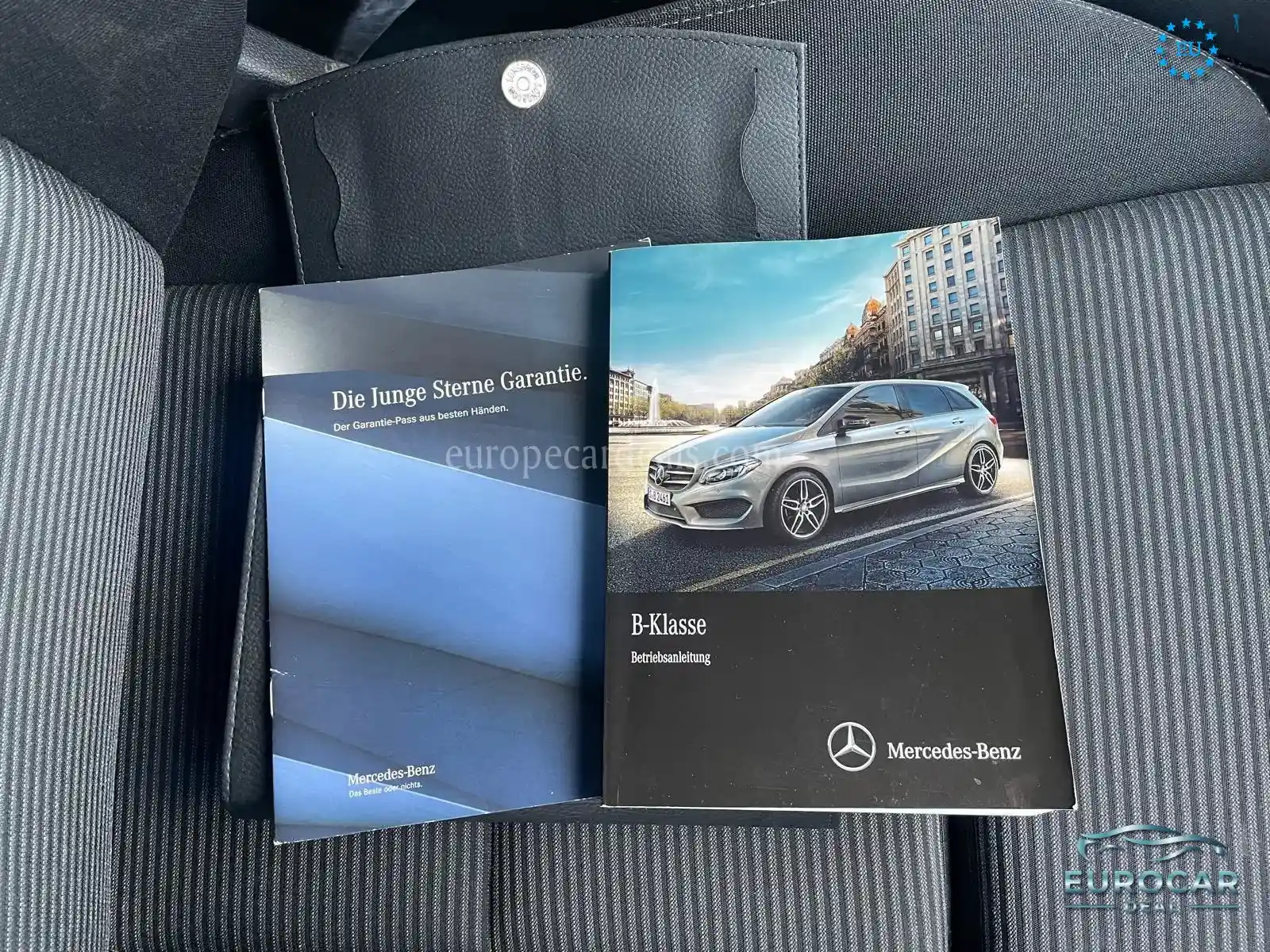 Mercedes-Benz B 180