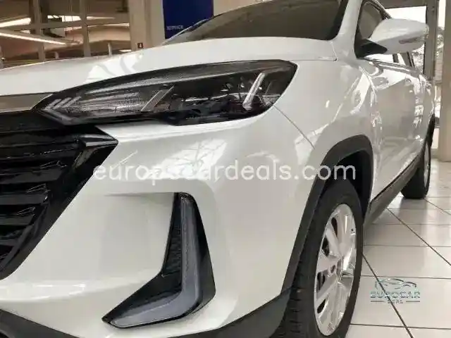 BAIC Senova X35