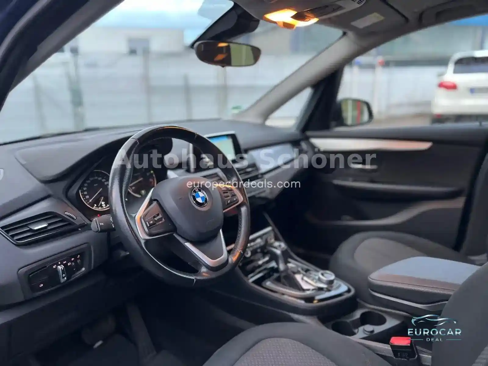 BMW 225