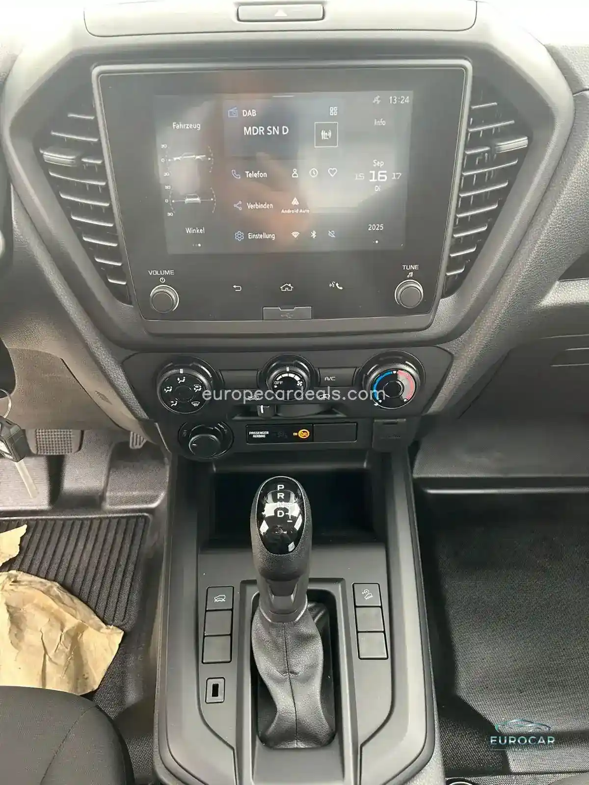 SingleCab L 4×4 *AHK* / *Laderaumwanne*