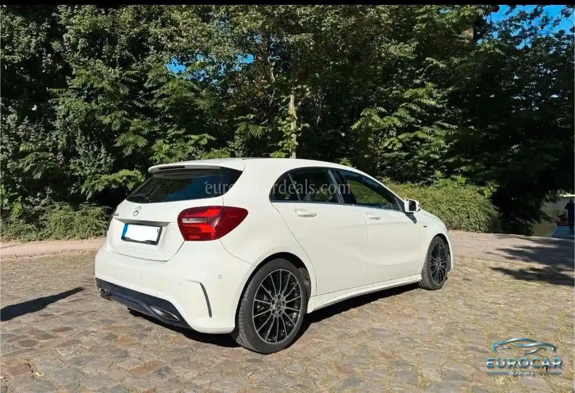 Mercedes-Benz A 180
