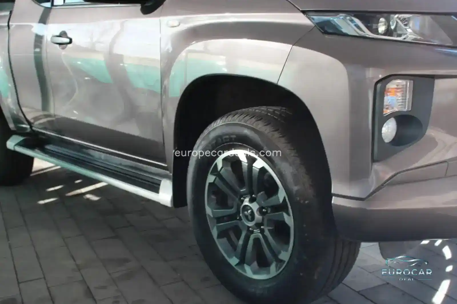 Mitsubishi L200