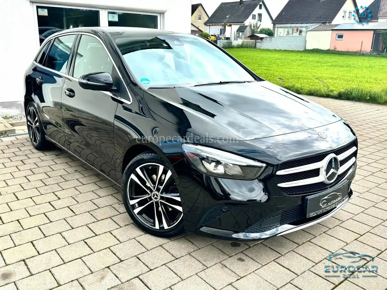 Mercedes-Benz B 180