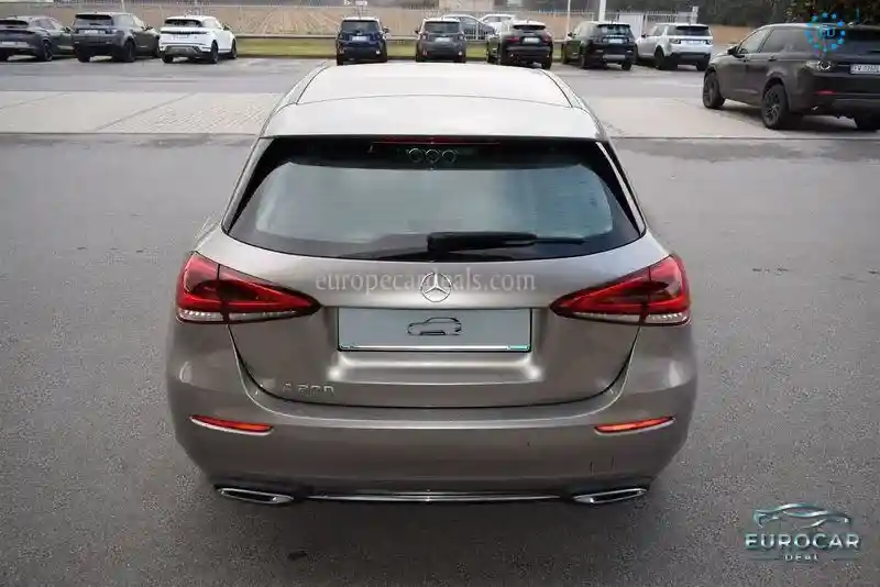 Mercedes-Benz A 200