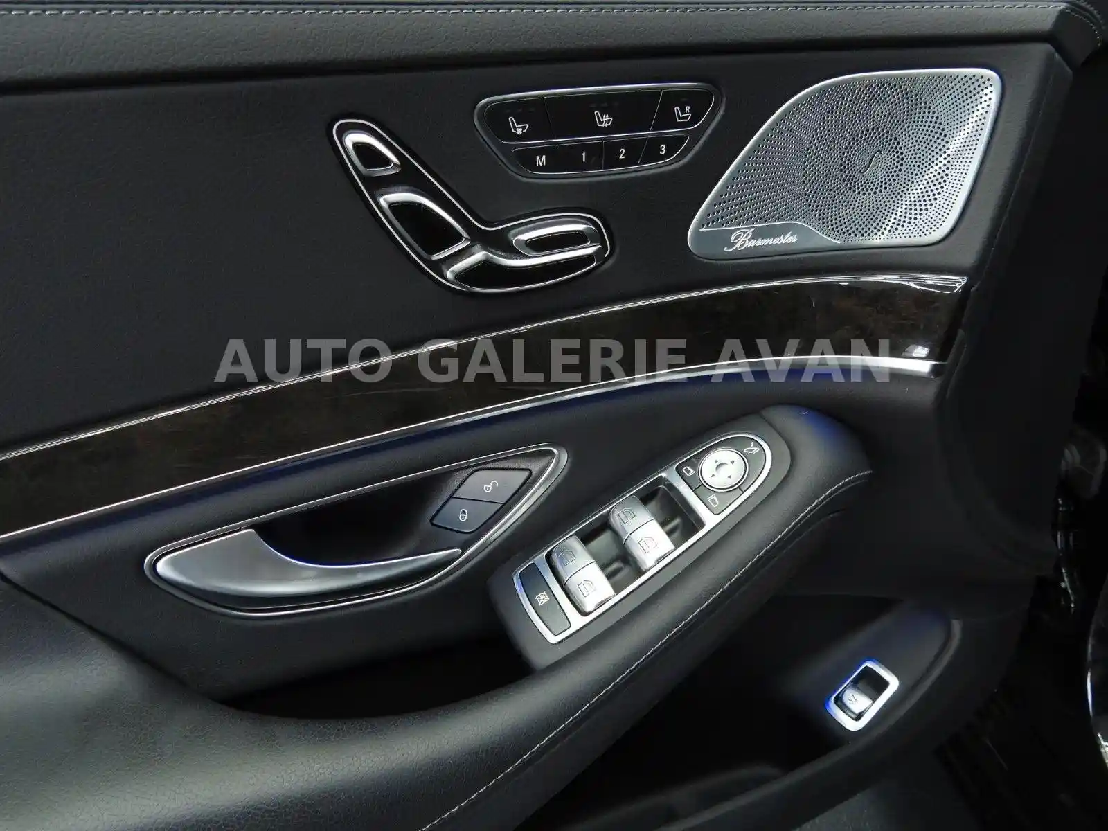Mercedes-Benz S 500