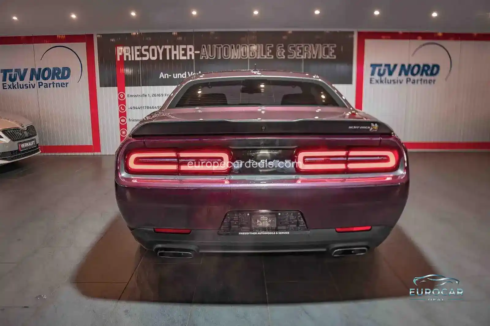 Dodge Challenger