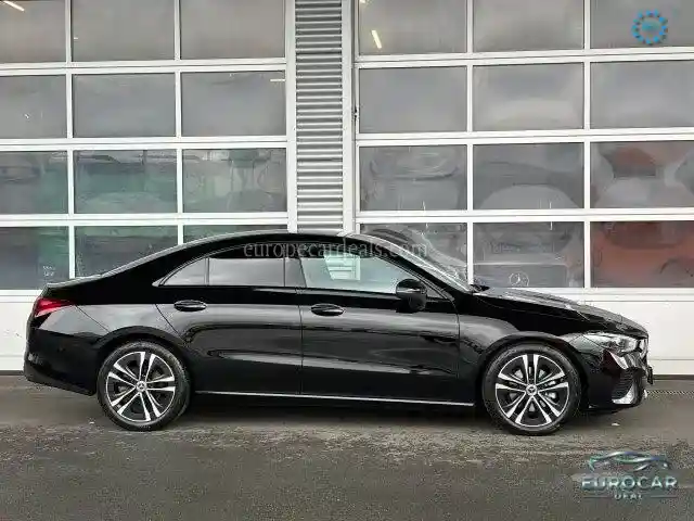 Mercedes-Benz CLA 180