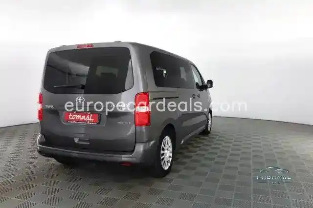 Toyota Proace (Verso)