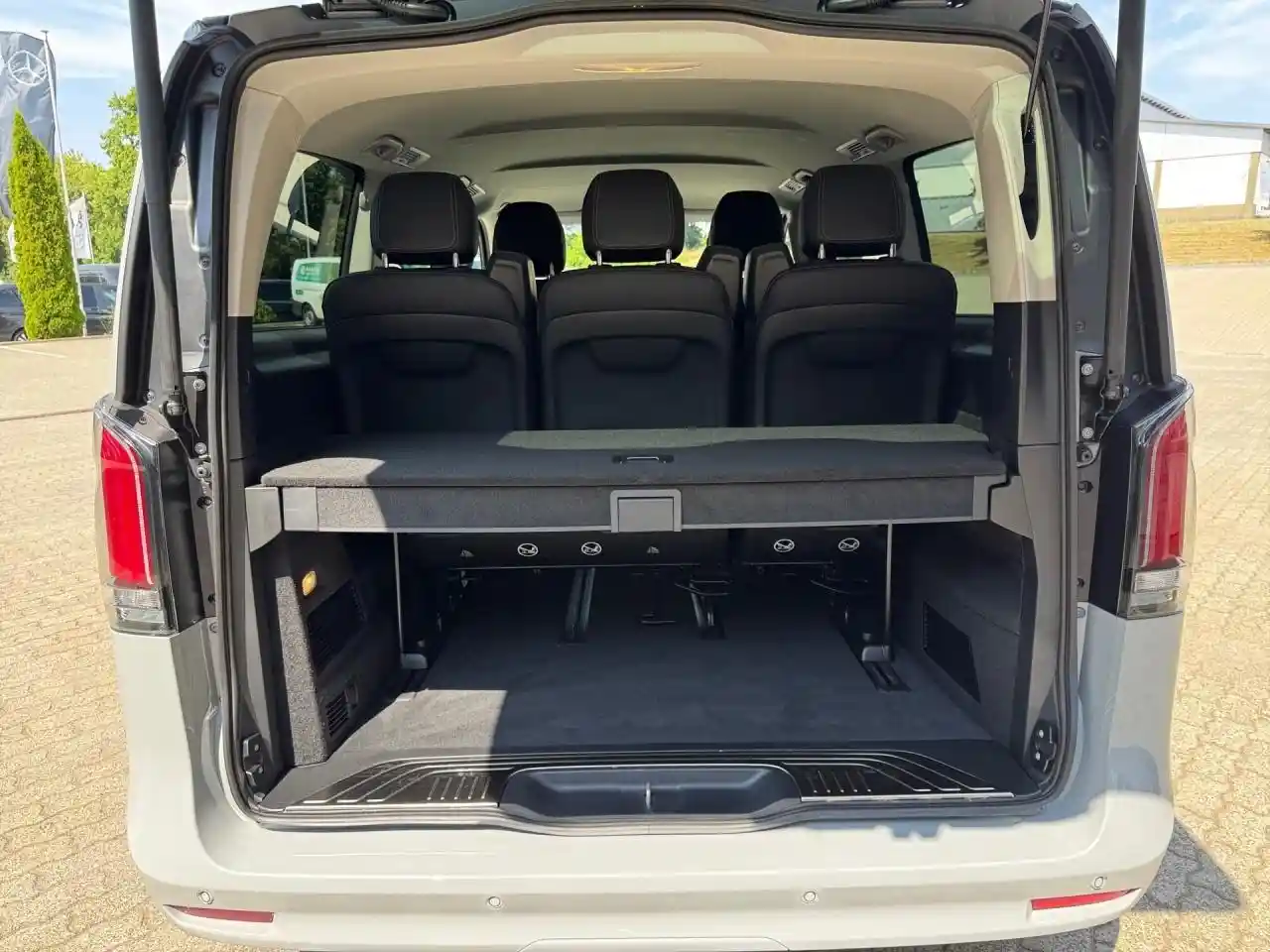 Mercedes-Benz V 250
