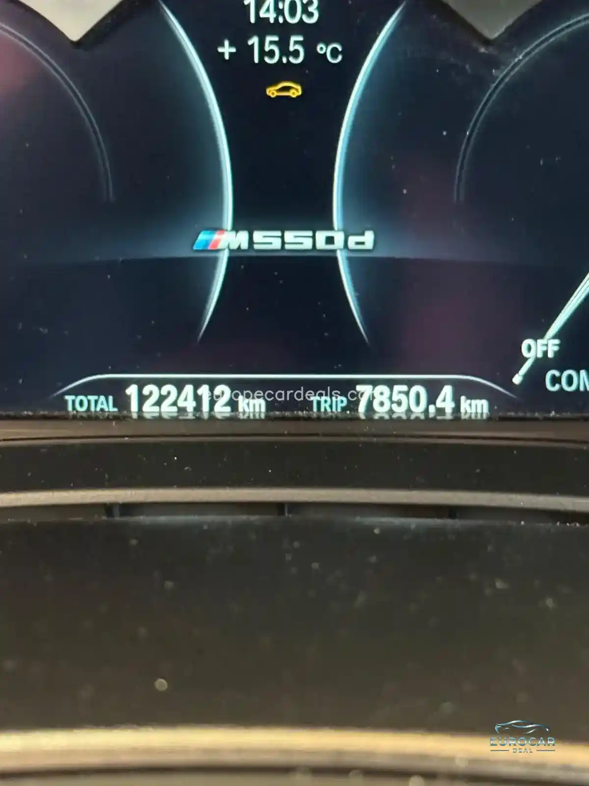BMW M550