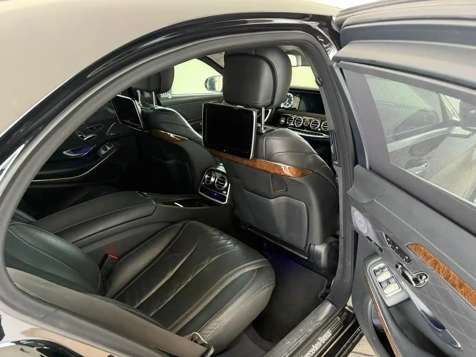 Mercedes-Benz S 600