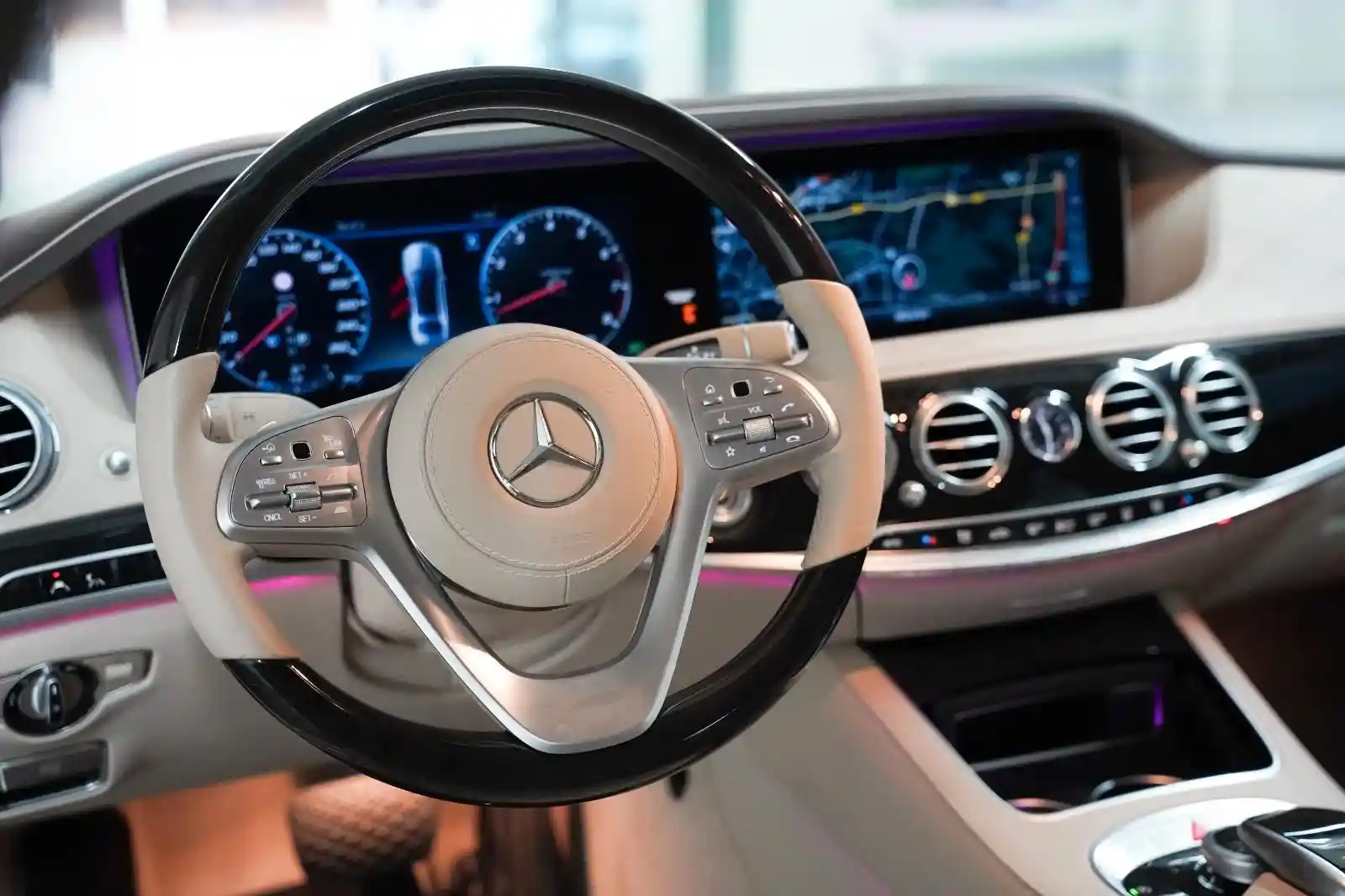 Mercedes-Benz S 600
