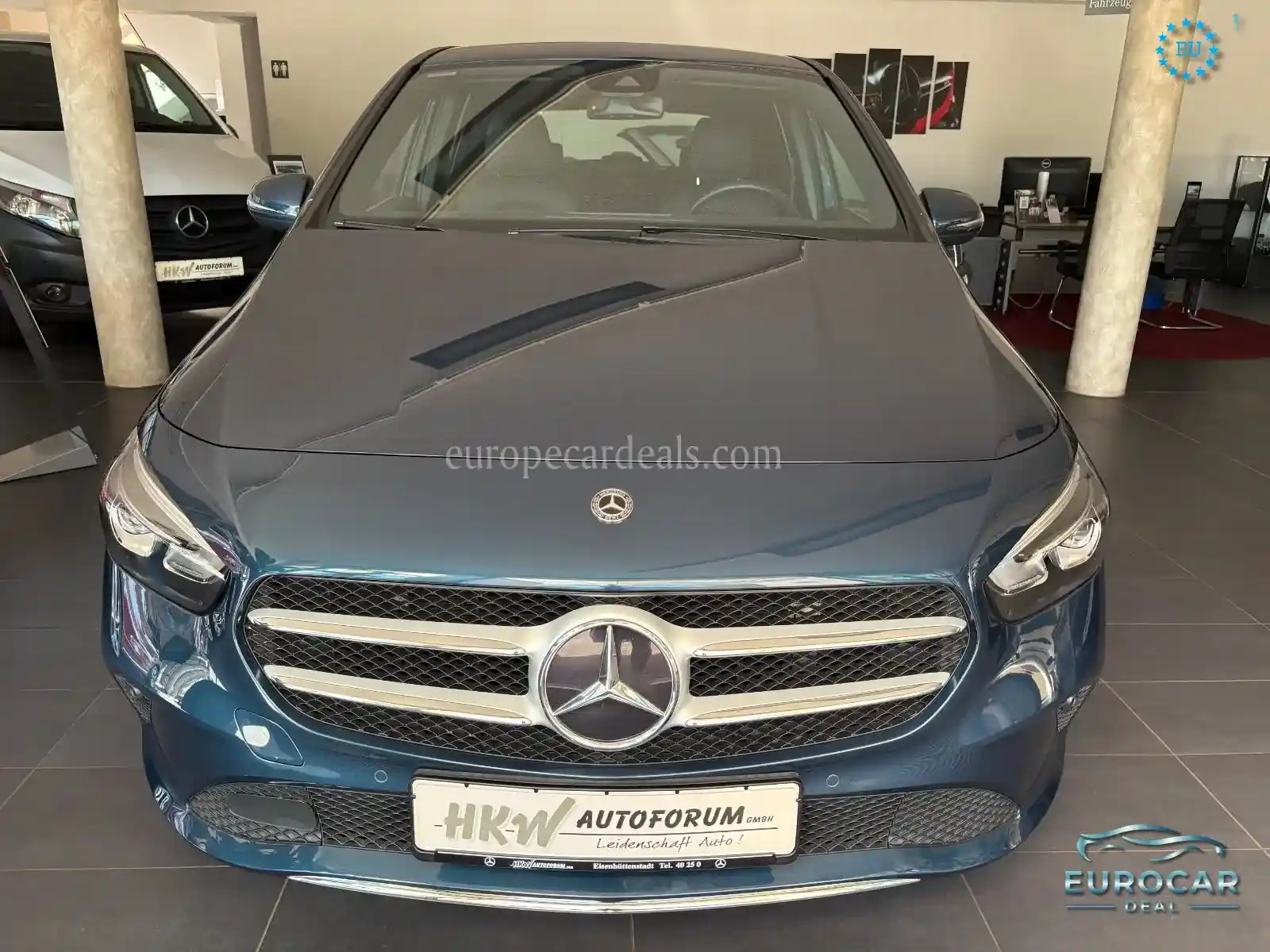 Mercedes-Benz B 180