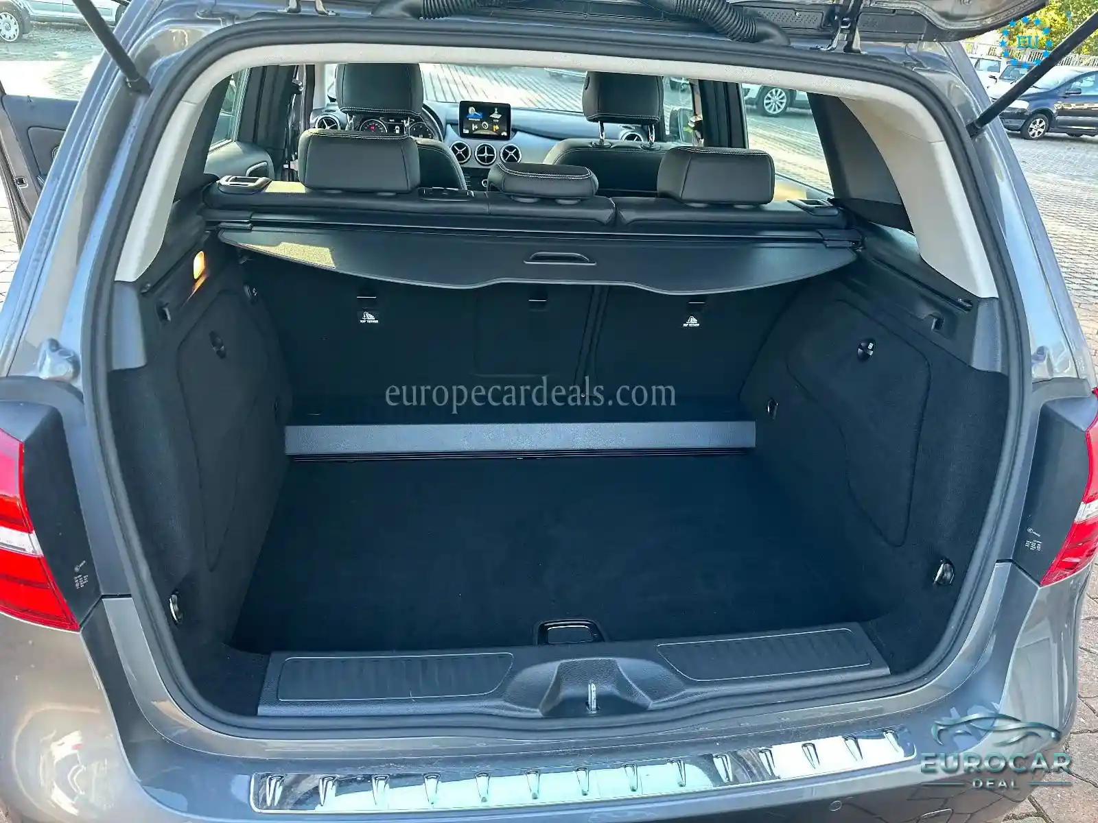 Mercedes-Benz B 200