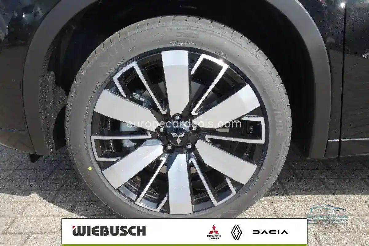 Mitsubishi Plug-in Hybrid Outlander