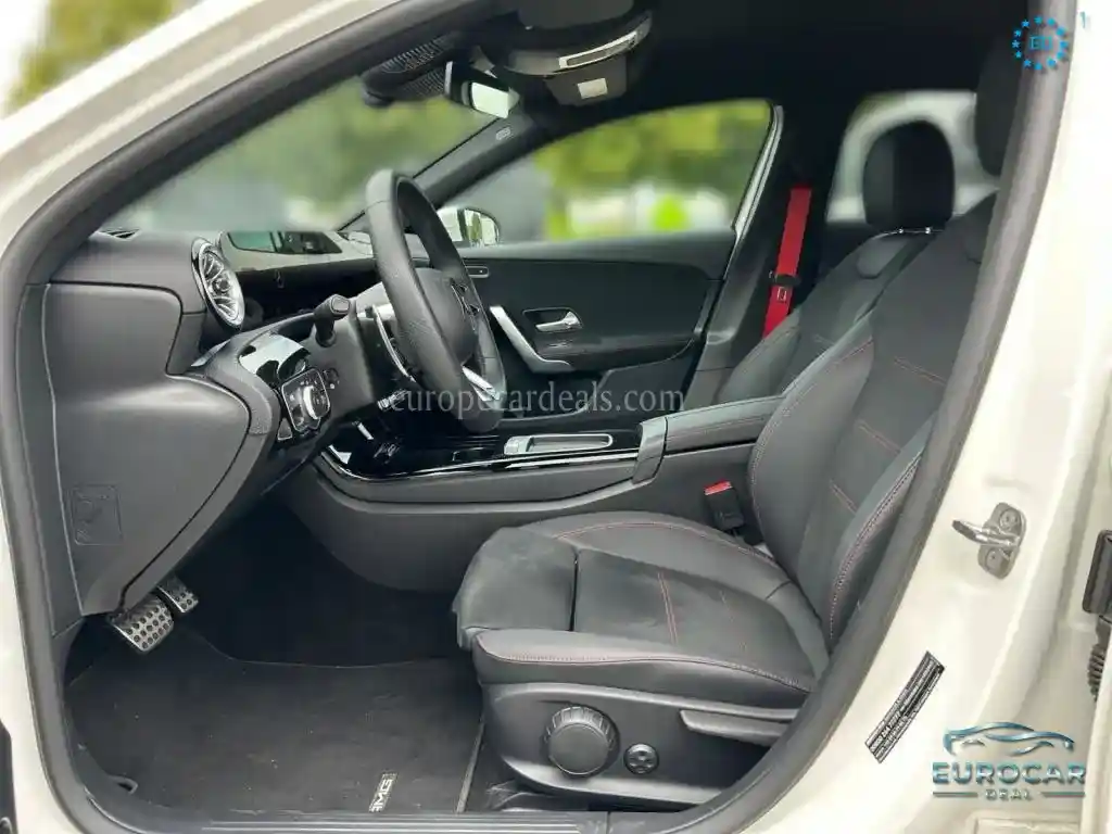 Mercedes-Benz A 35 AMG