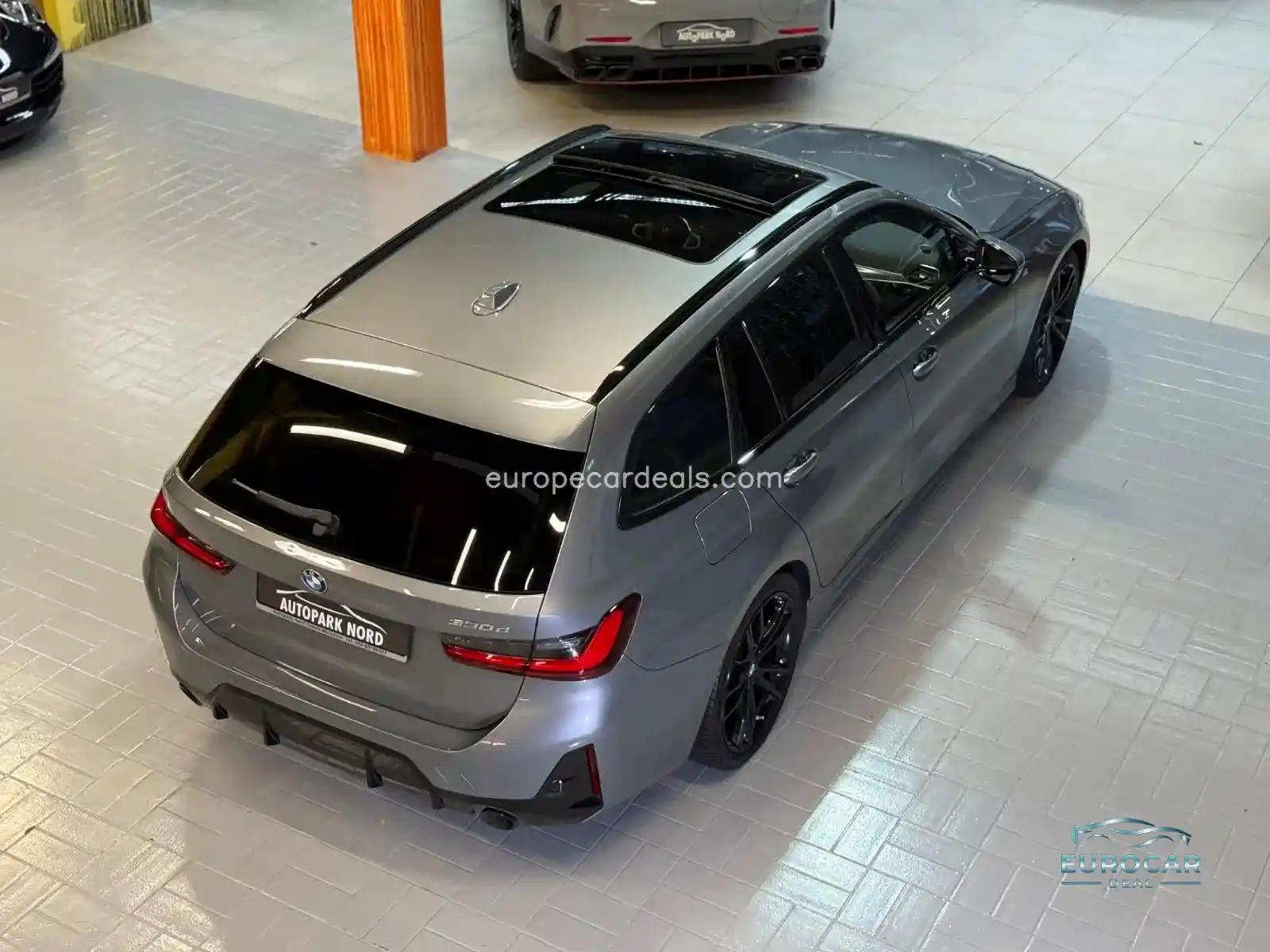 BMW 330