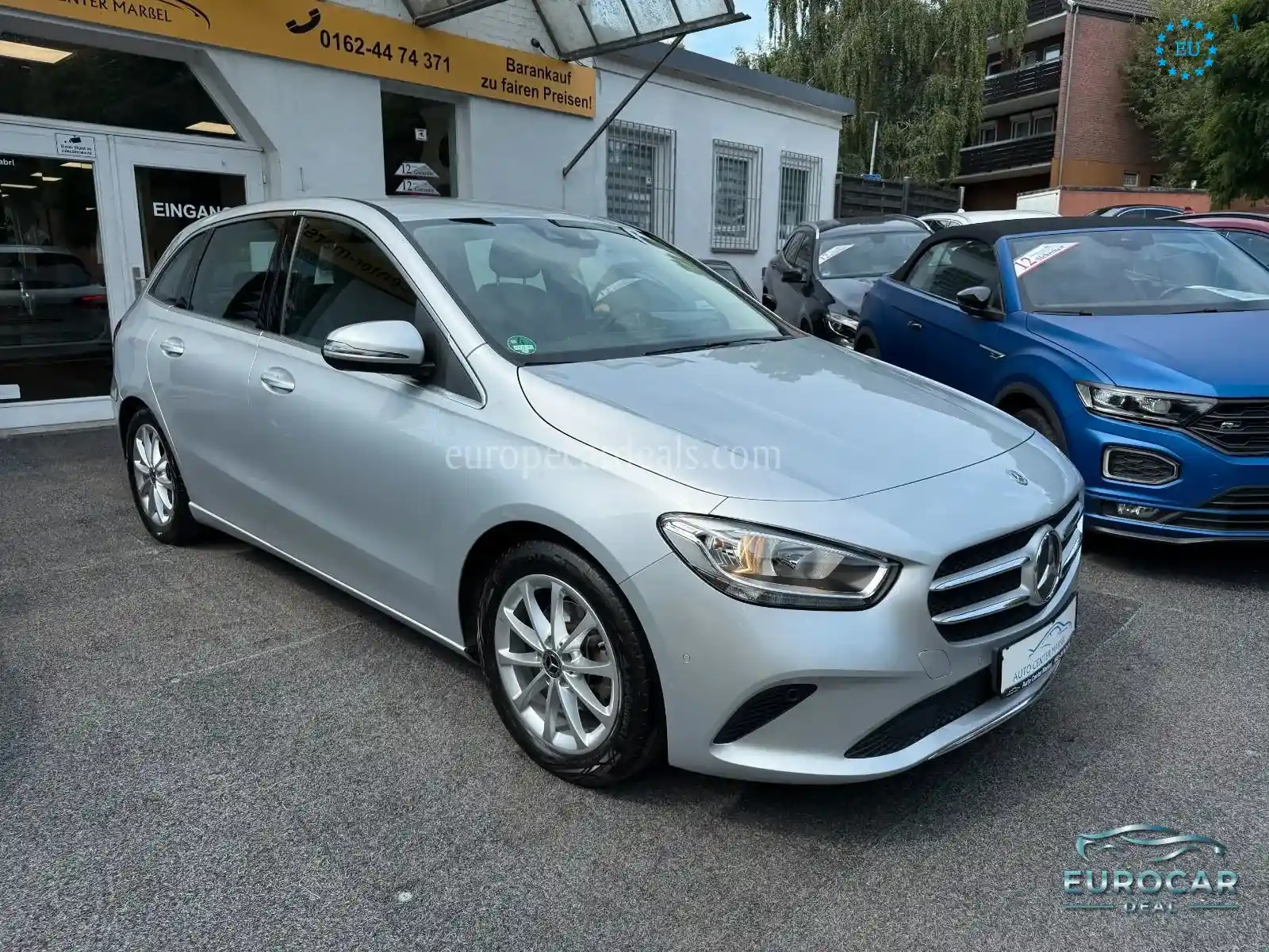 Mercedes-Benz B 180