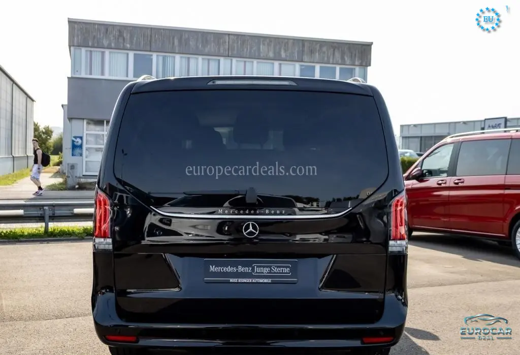 Mercedes-Benz V 220