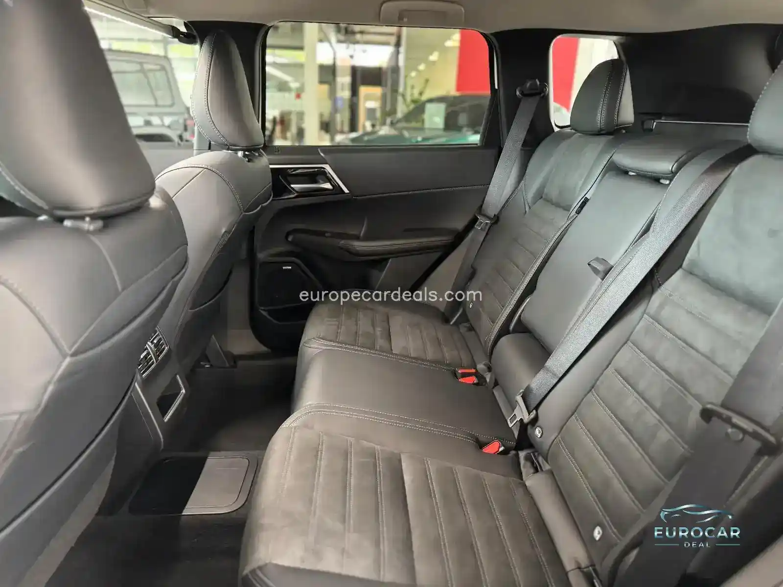 Mitsubishi Plug-in Hybrid Outlander