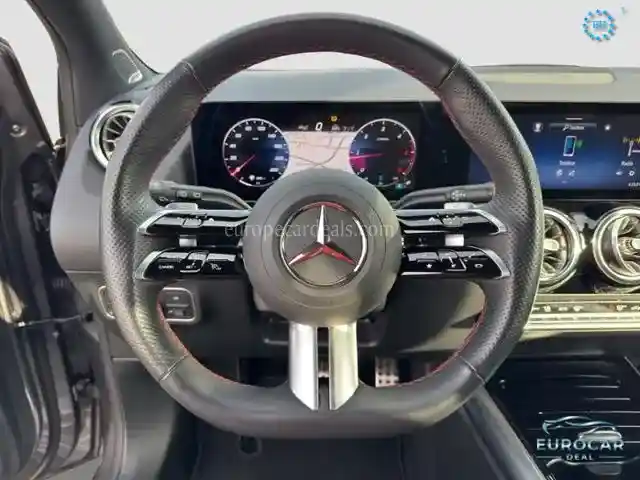 Mercedes-Benz B 220