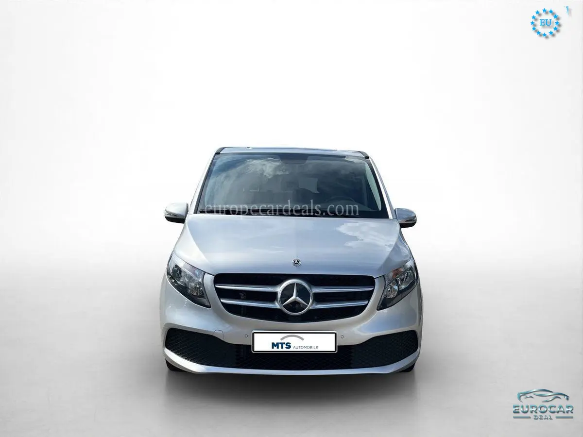 Mercedes-Benz V 220