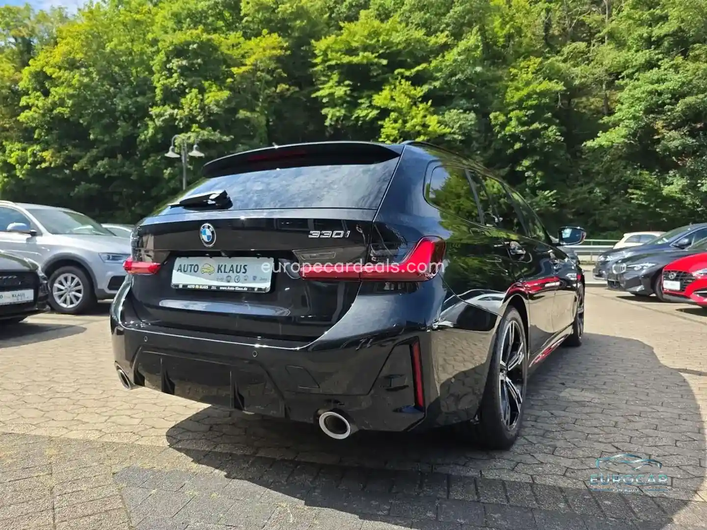 BMW 330
