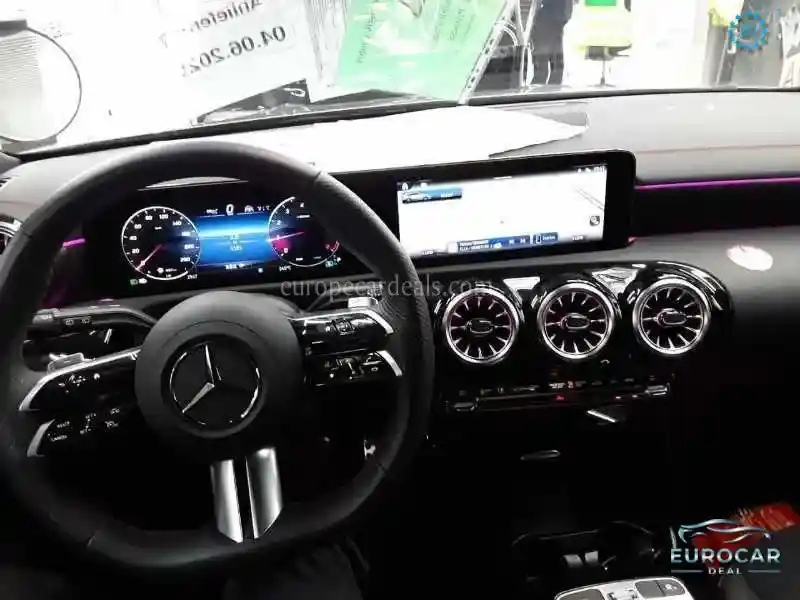 Mercedes-Benz CLA 180 Shooting Brake